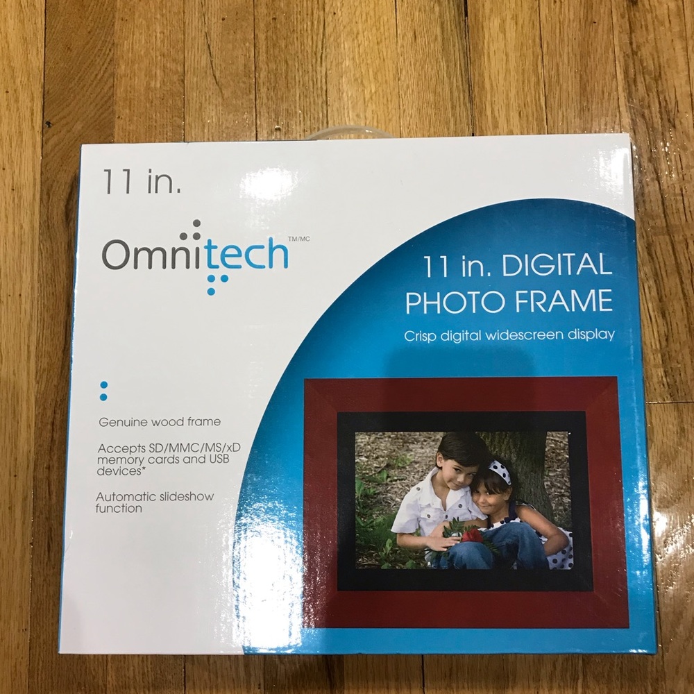 Omnitech 11” Digital Photo Frame (BNIB)